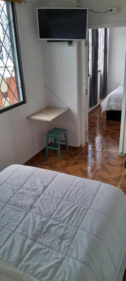 Hostal Brilliant Quito Buitenkant foto