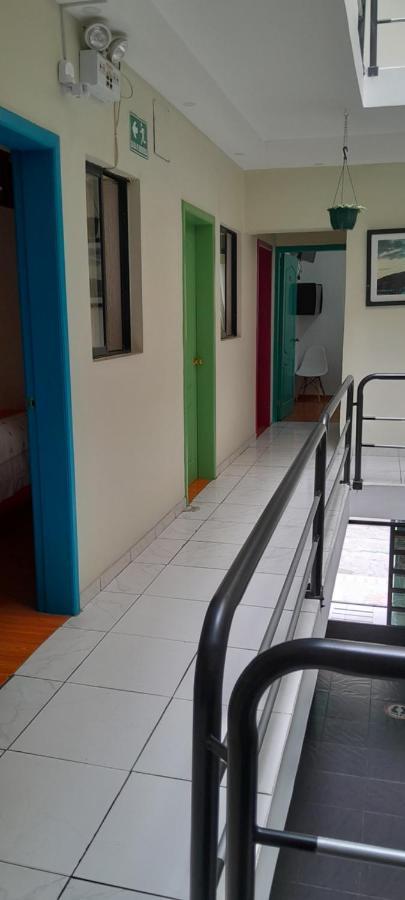 Hostal Brilliant Quito Buitenkant foto